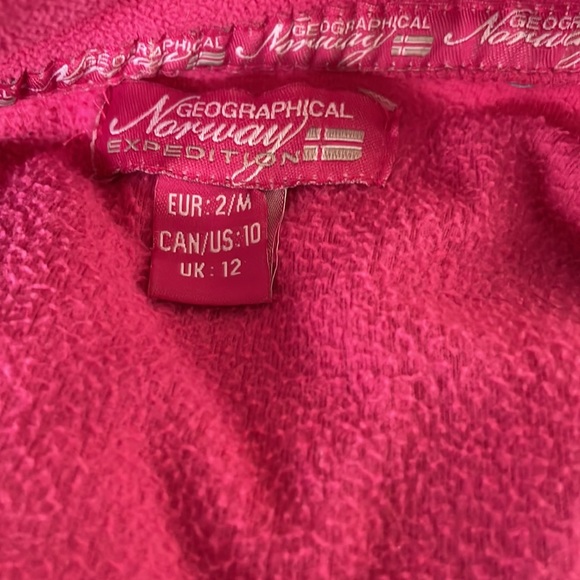 European Nice comfortable pull over - Picture 4 of 4